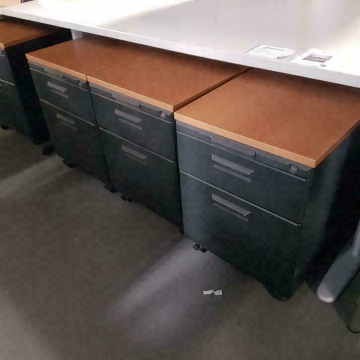 Diverse professionele stalen bureau ladekasten laden kasten, Ophalen, Gebruikt, 5 laden of meer, Minder dan 100 cm