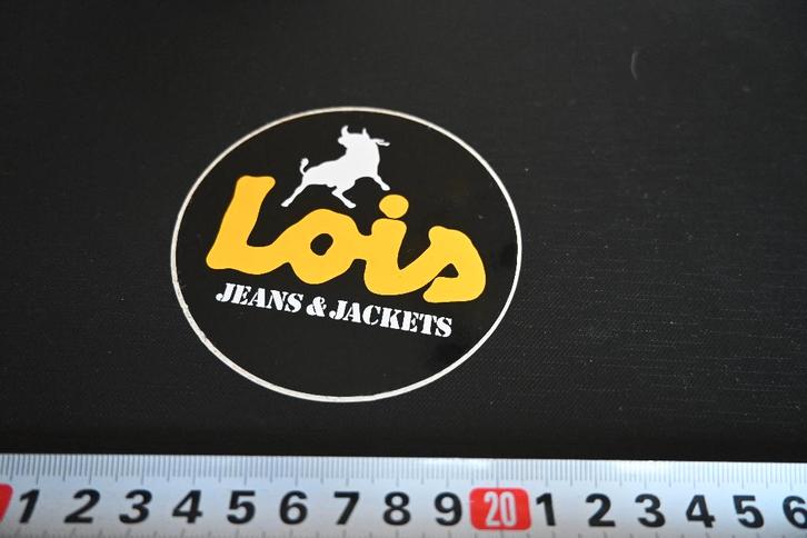 sticker LOIS jeans & jackets, Verzamelen, Stickers, Zo goed als nieuw, Ophalen