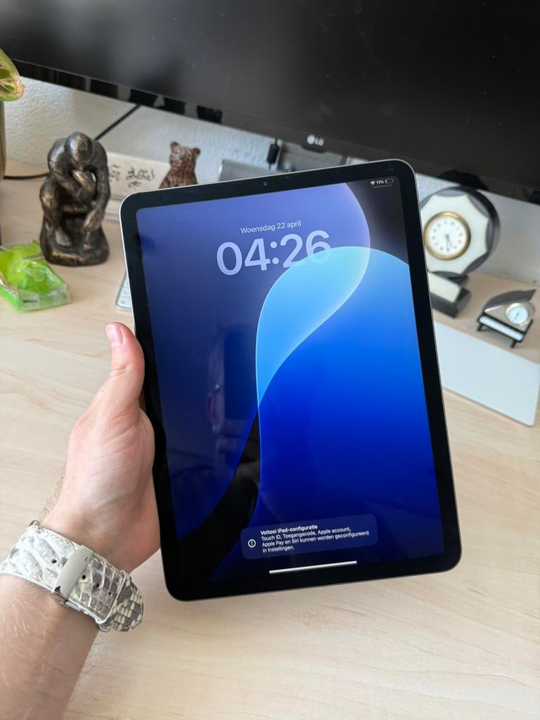Ipad air 4 - 11 inch - 2020 - 64GB + keyboard, Computers en Software, Apple iPads, 11 inch, Ophalen of Verzenden, Zo goed als nieuw