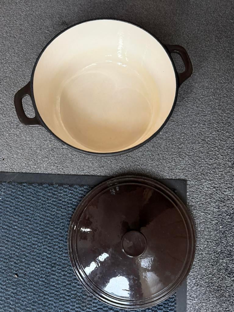 Hele mooie zware gietijzeren pan 28 cm, Ophalen of Verzenden, Zo goed als nieuw, Gietijzer, Koekenpan of Braadpan
