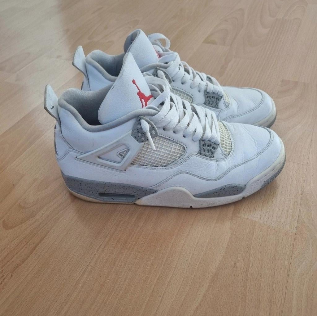 Air Jordan 4 Retro White Oreo - Maat 43 - Tech Grey, Wit, Ophalen of Verzenden, Sneakers of Gympen, Gedragen