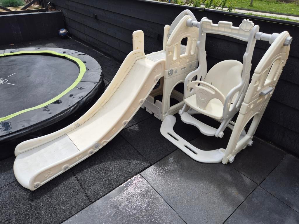 Speeltoestel met glijbaan en schommel voor kinderen, Kinderen en Baby's, Speelgoed | Buiten | Speeltoestellen, Ophalen, Gebruikt