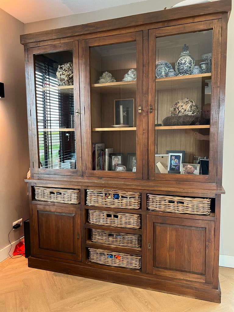 Handgemaakte Eiken Buffetkast met Rieten Manden, Huis en Inrichting, Kasten | Buffetkasten, Ophalen, Gebruikt, 200 cm of meer