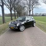 Mini Cooper 1.6 ONE CRUISE • AIRCO • 17 INCH • RADIO, Voorwielaandrijving, Zwart, 4 cilinders, 4 stoelen