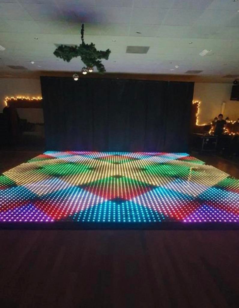 Verlichte LED dansvloer te huur, Muziek en Instrumenten, Licht en Laser, Ophalen of Verzenden, Zo goed als nieuw, Licht