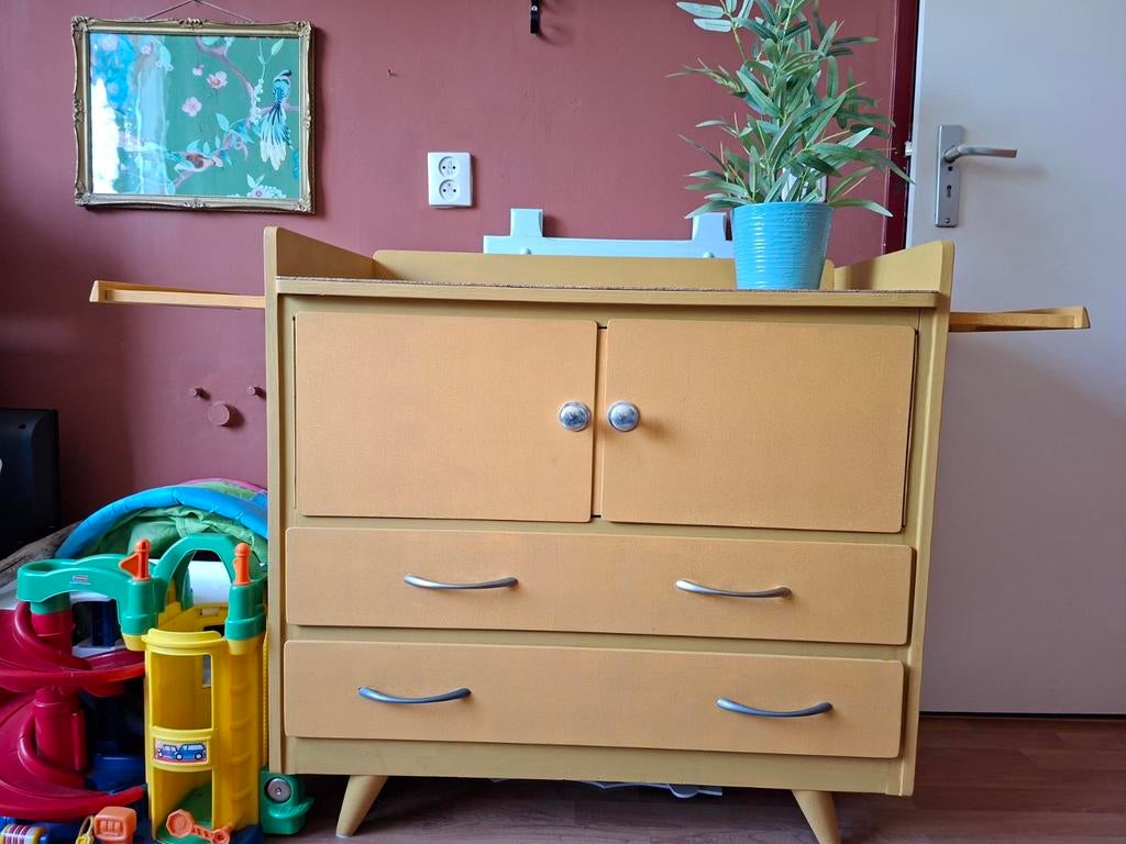 Vintage commode., Ophalen, Poppenhuis