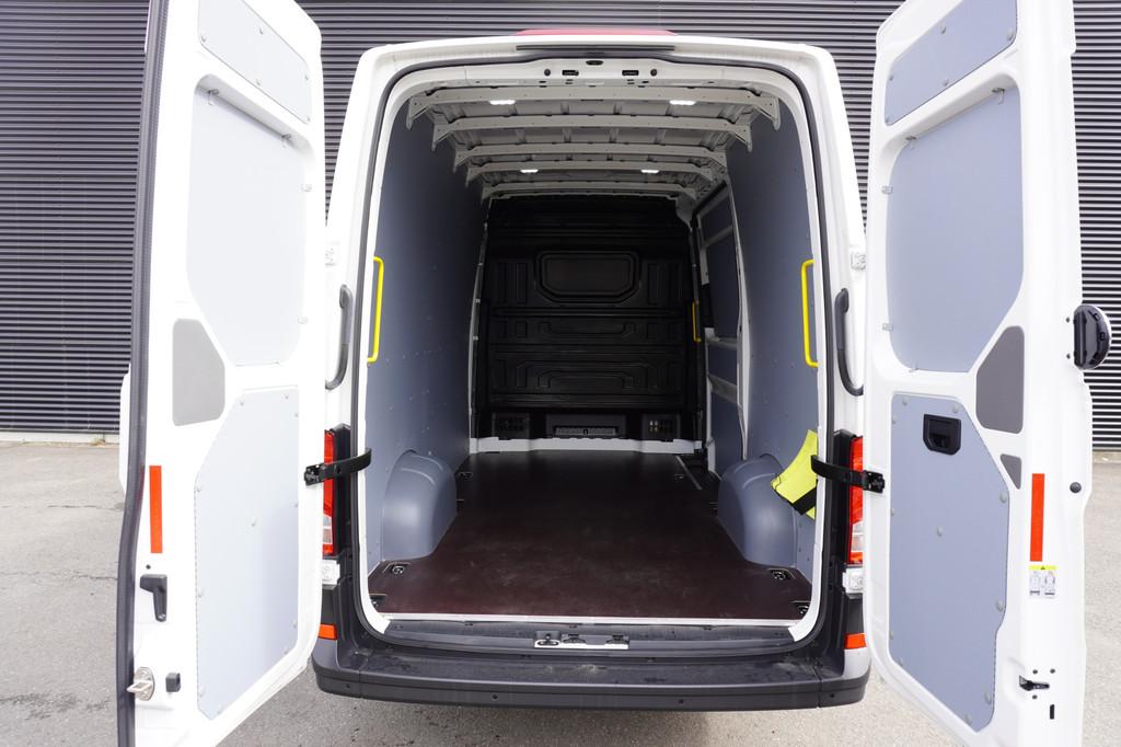 Volkswagen Crafter 180pk Automaat L3H3/L2H2 LED Cruise contr, Gebruikt, Euro 6, 4 cilinders, Volkswagen