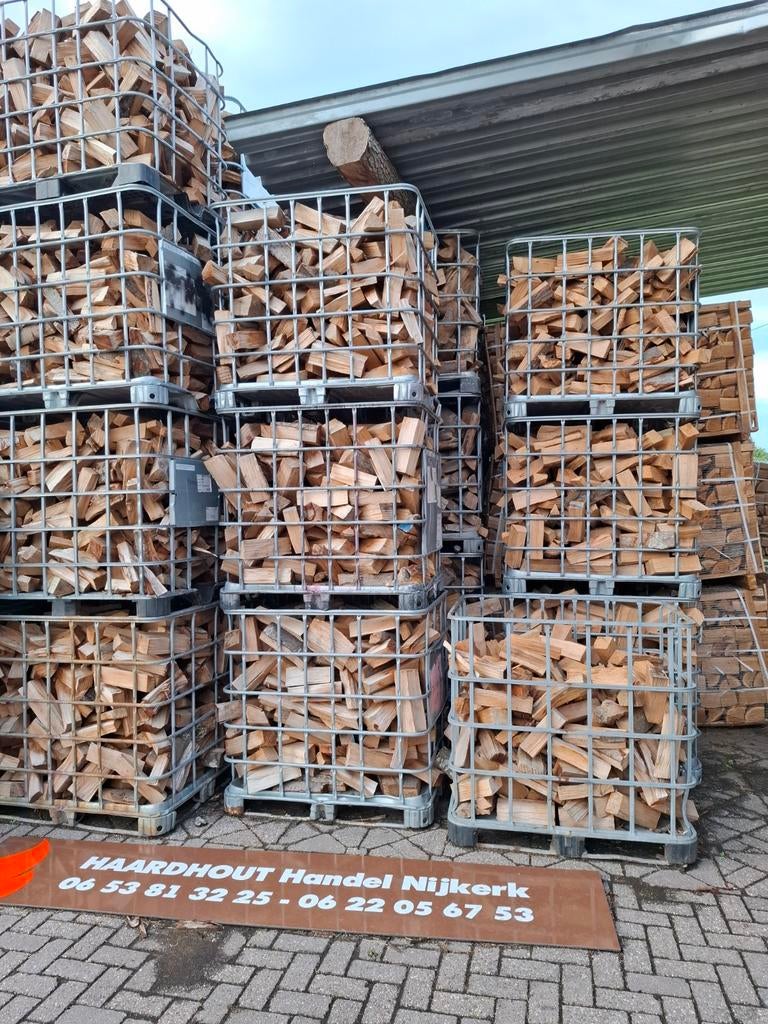 Haardhout: Nat Eik, Beuk of Es - Direct Leverbaar, Tuin en Terras, Haardhout, 6 m³ of meer, Ophalen of Verzenden, Eikenhout, Blokken