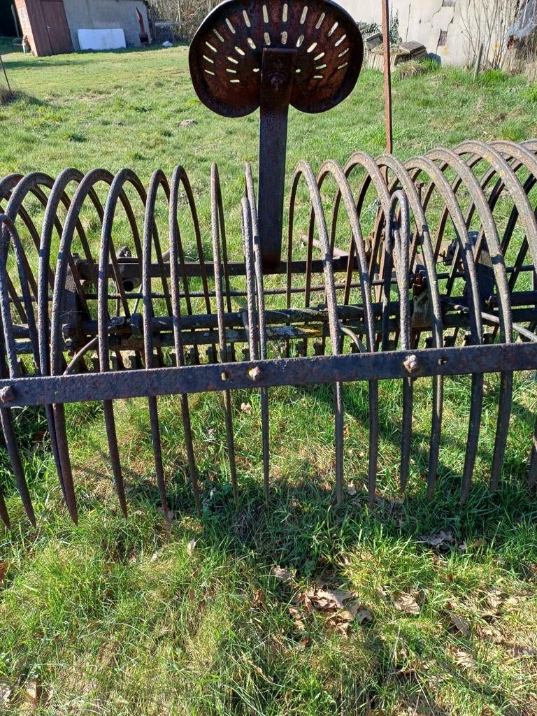 ANTIEKE hooihark., Ophalen