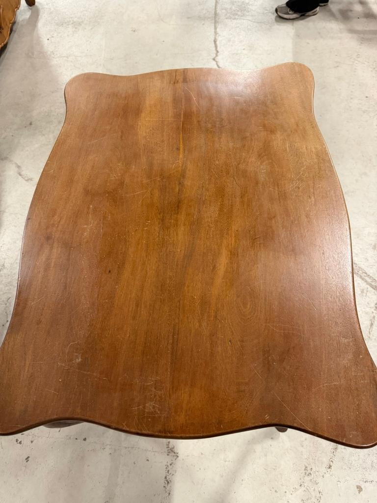 Klassieke houten tafel met cabriole poten – Louis XV stijl, Antiek en Kunst, Antiek | Meubels | Tafels, Ophalen