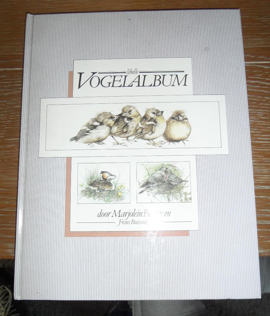 In goede staat: Libelle Vogelalbum (Marjolein Bastin), Ophalen of Verzenden, Zo goed als nieuw, Marjolein Bastin, Plaatjesalbum
