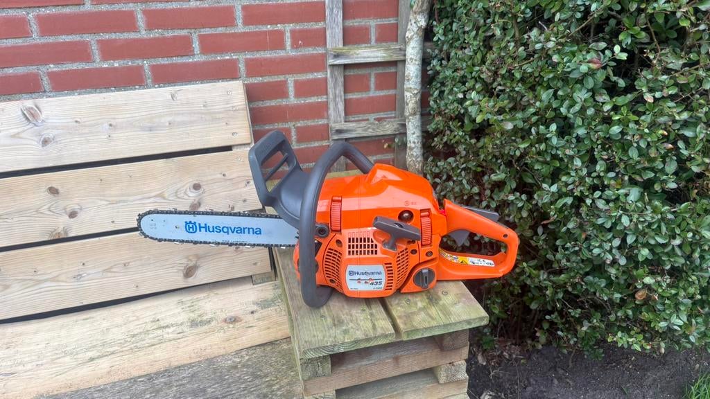 Nette Husqvarna 435 kettingzaag met nieuw blad en ketting, Ophalen of Verzenden, Zo goed als nieuw