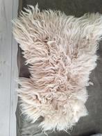 Zacht en pluizig schapenvachtje, crème/beige, Ophalen, Crème, 50 tot 100 cm, Scandinavisch, Landelijk, Modern