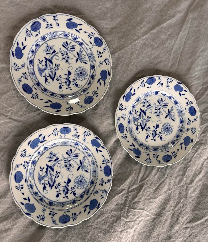3x Louis Regout Uienpatroon Borden - Vintage Porselein, Antiek en Kunst, Antiek | Servies los, Ophalen of Verzenden