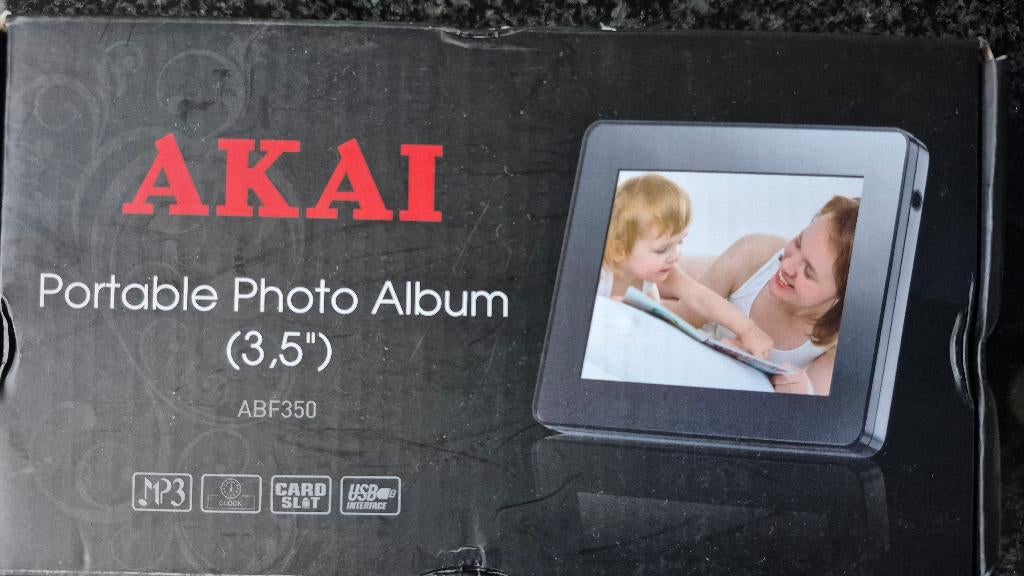 Akai ABF350 digitaal fotolijstje - 3.5 inch (8.9 cm), Ophalen, Gebruikt, Kleiner dan 8 inch