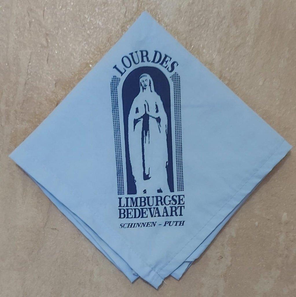 das Lourdes Limburgse bedevaart Schinnen-Puth, Ophalen of Verzenden, Zo goed als nieuw, Pet, Hoed of Sjaal