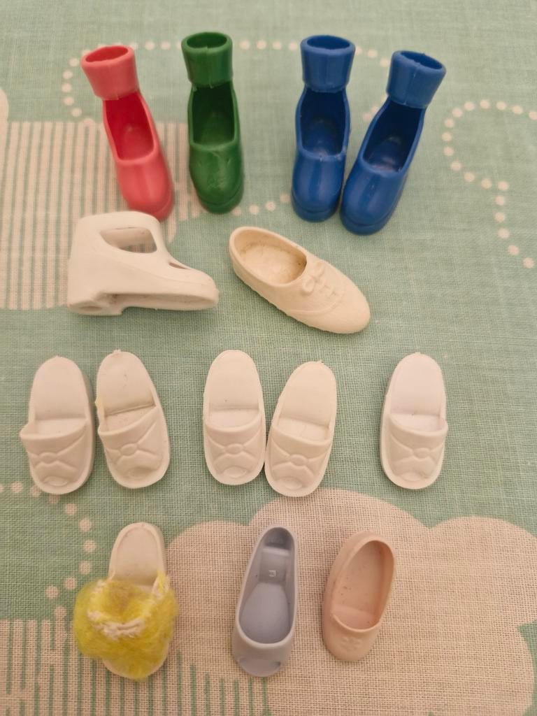 Fleur en Sindy schoentjes (vintage), Verzamelen, Poppen, Ophalen of Verzenden, Gebruikt, Accessoires
