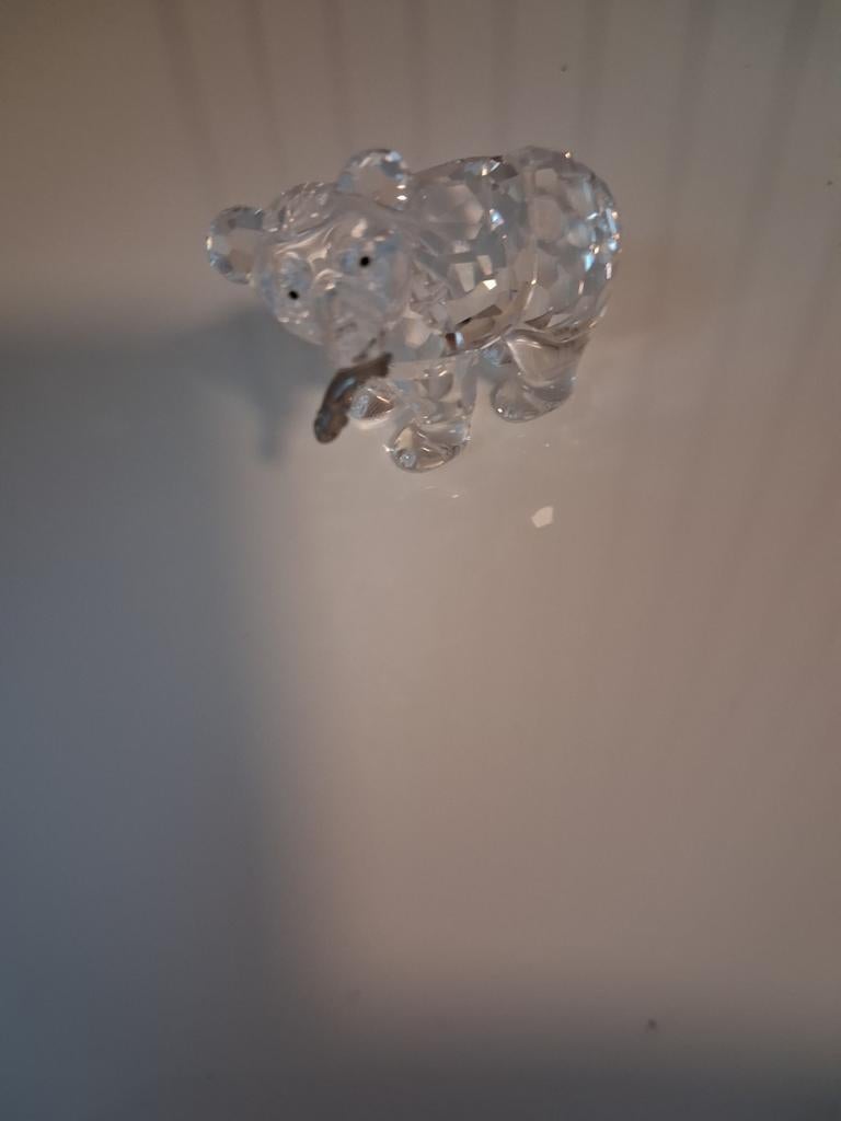 Swarovski beeldje, berejong met vis, Verzamelen, Swarovski, Ophalen of Verzenden, Zo goed als nieuw, Figuurtje