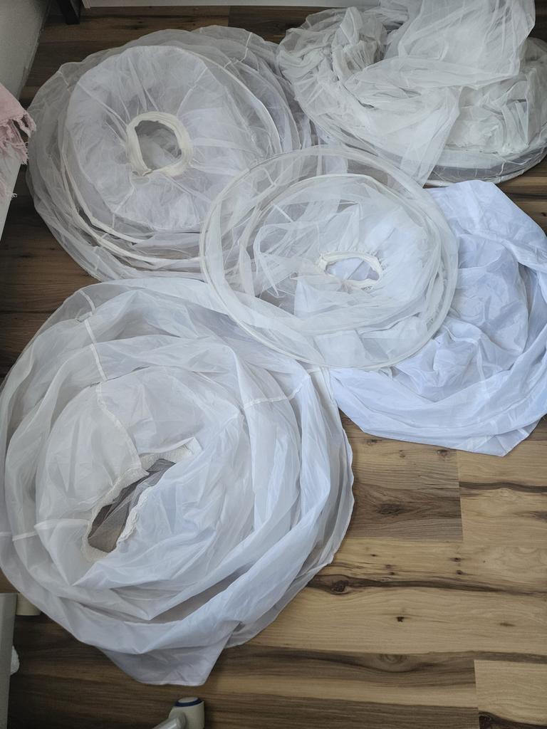 4 stuks hoepels voor onder bruidsjurk, Ophalen of Verzenden, Gebruikt, Hoelahoep