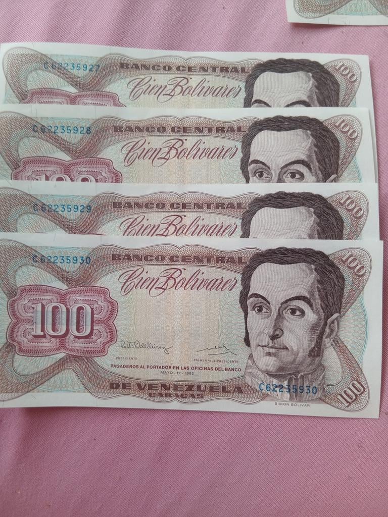 Set van 4x 100 Bolívares bankbiljetten uit Venezuela, Postzegels en Munten, Bankbiljetten | Amerika, Ophalen of Verzenden, Zuid-Amerika