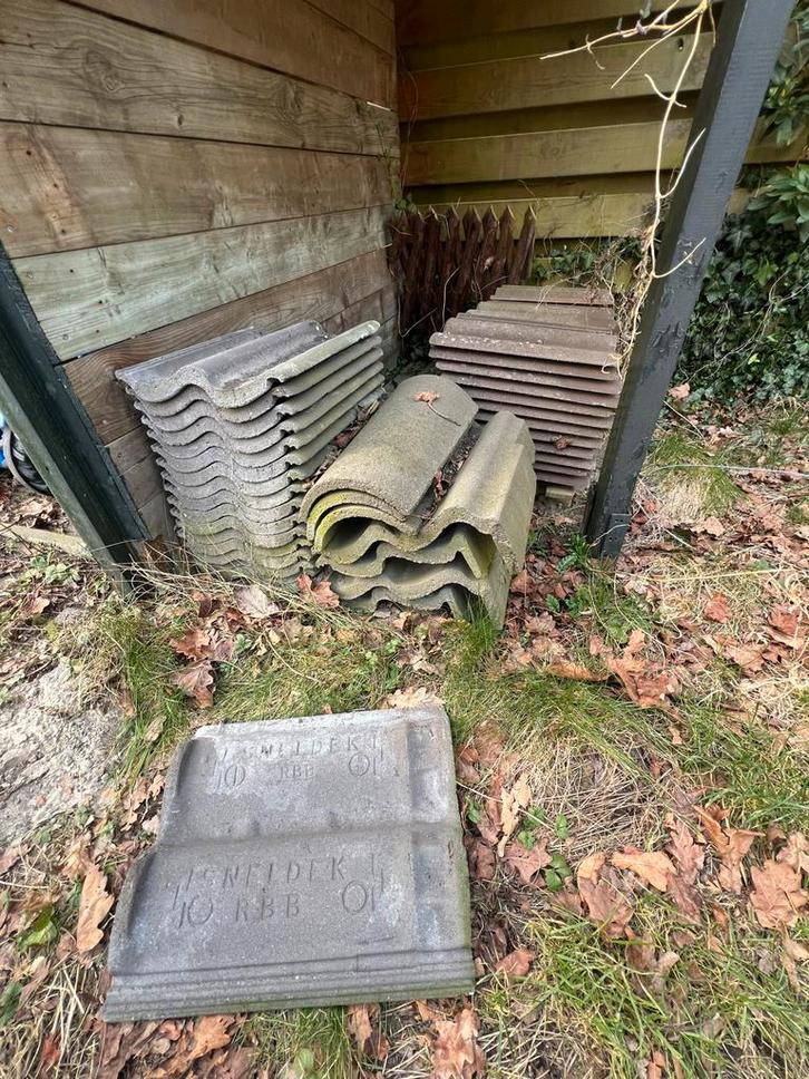 Dakpannen sneldek, Doe-het-zelf en Verbouw, Dakpannen en Dakbedekking, Gebruikt, Dakpannen, Steen of Klei, Grijs, Minder dan 5 m²