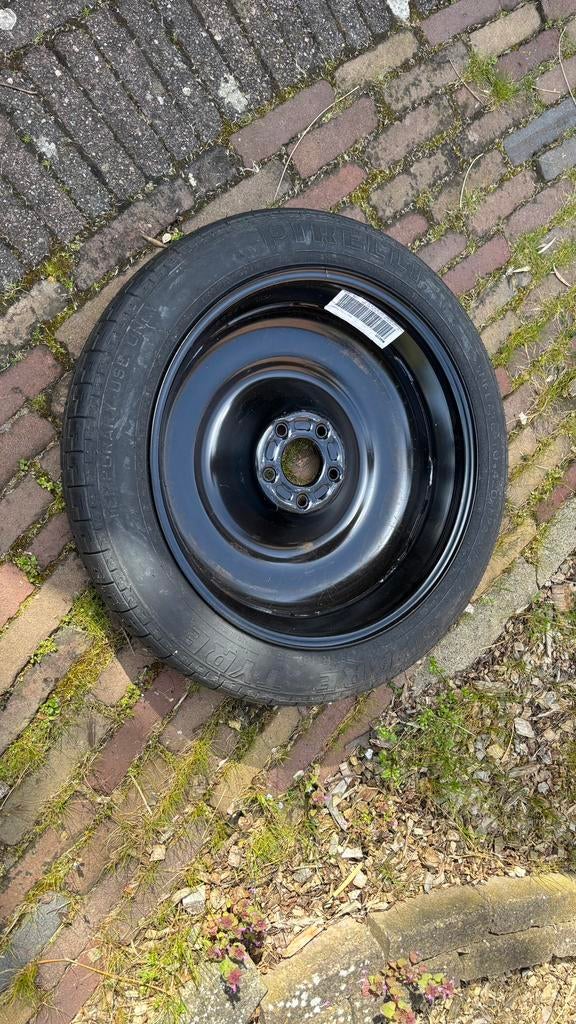 Reserve wiel met hoes, 115/85 R18, steekmaat 5x108, Ophalen, 18 inch, Gebruikt, Banden en Velgen