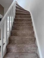 Tapijt voor trap, Huis en Inrichting, Stoffering | Tapijten en Kleden, Gebruikt, Bruin, 200 cm of meer, Overige vormen