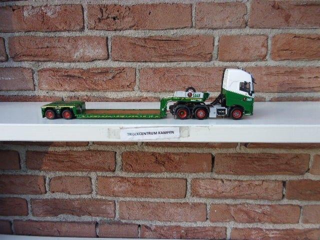 WSI  Volvo  FH4  Globetrotter  XL  van  Koninklijke  Saan., Ophalen of Verzenden, Nieuw, Bus of Vrachtwagen, Wsi