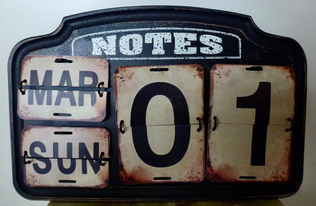 Retro Eeuwigdurende kalender., Verzenden, Huis en Inrichting