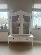 Witte brocante / landelijke kast, tweedelig, Ophalen
