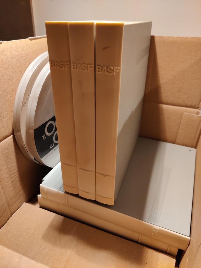 5 lege vierkante boxen voor 18 cm BasF spoelen en 2 ronde, Audio, Tv en Foto, Bandrecorders, Ophalen of Verzenden, Onderdeel, Met banden