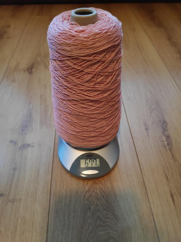 Grote spoel Egyptisch gemerceriseerd katoen - 625 gram, Hobby en Vrije tijd, Breien en Haken, Ophalen of Verzenden, Nieuw, Breien of Haken