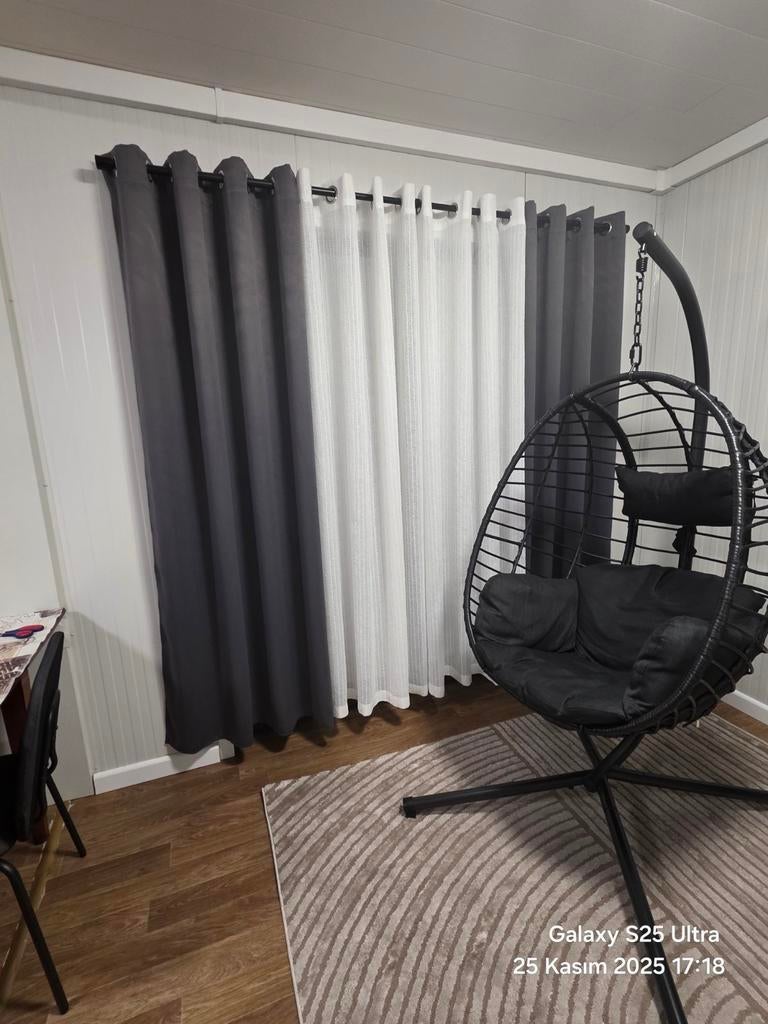 Zwarte schommelstoel met kussen, Ophalen of Verzenden