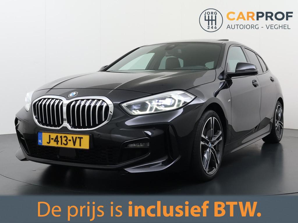 BMW 1-serie 118i High Executive Edition M-Sport | Panorama D, Auto's, Gebruikt, Zwart, 3 cilinders, 695 kg