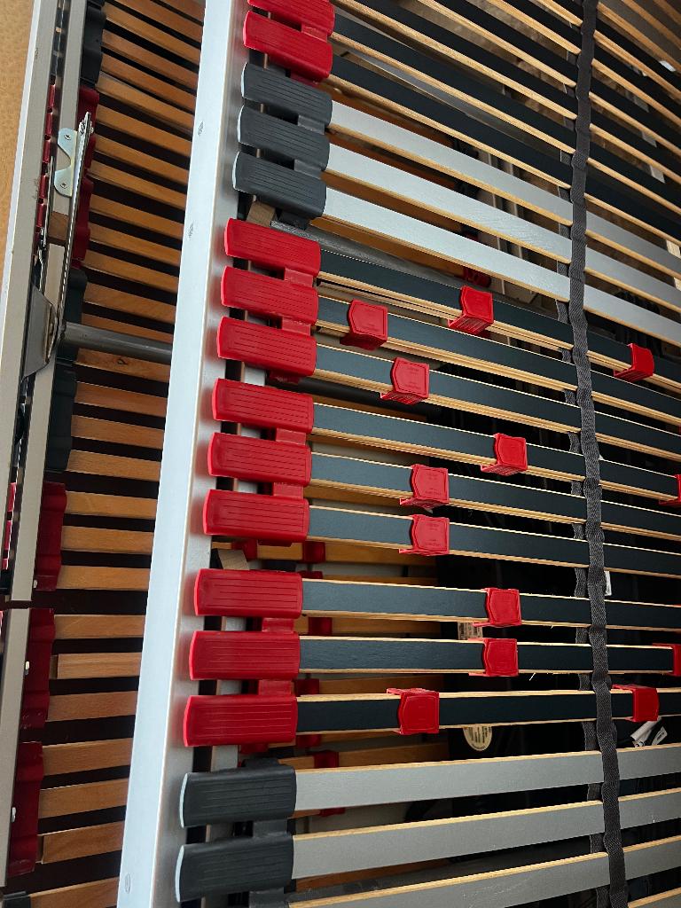 Elektrisch verstelbare lattenbodems 80 x 200, Ophalen, Verstelbaar, Eenpersoons, Bruin