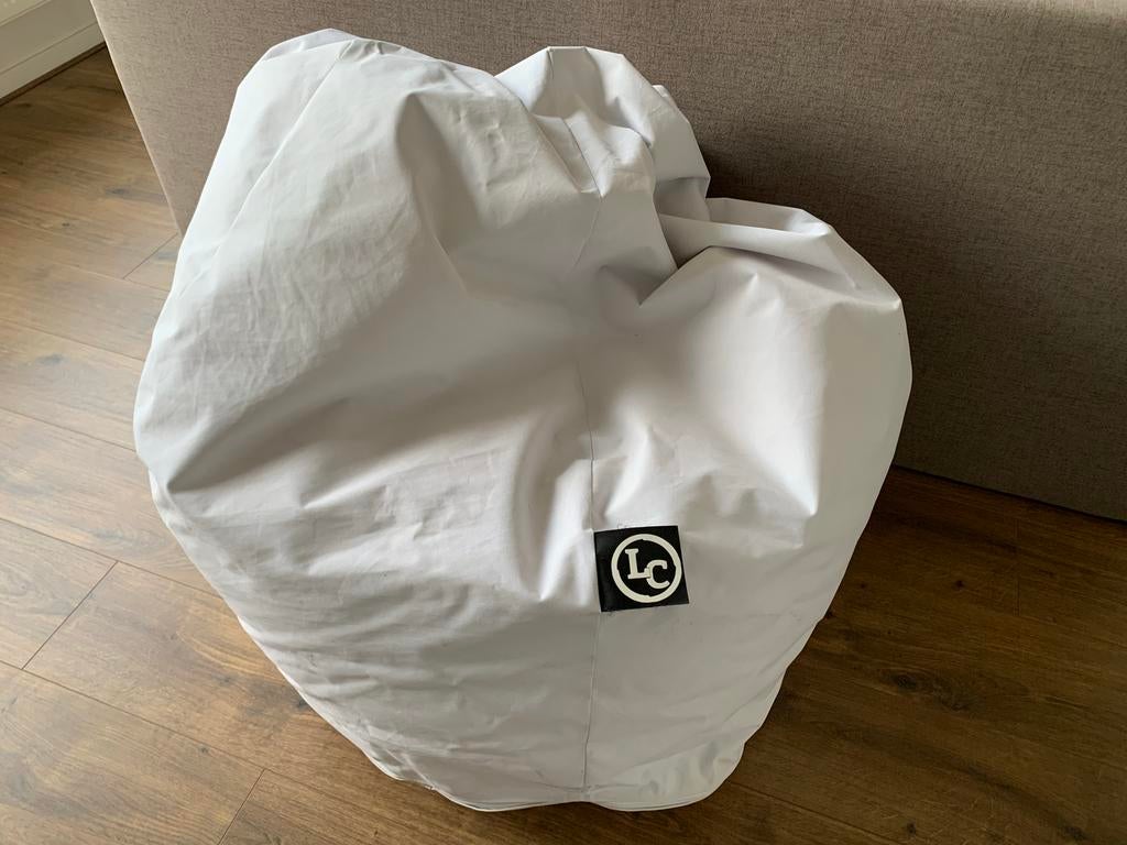 Comfortabele witte zitzak, Huis en Inrichting, Zitzakken, Ophalen, Gebruikt, Wit, Zitzak