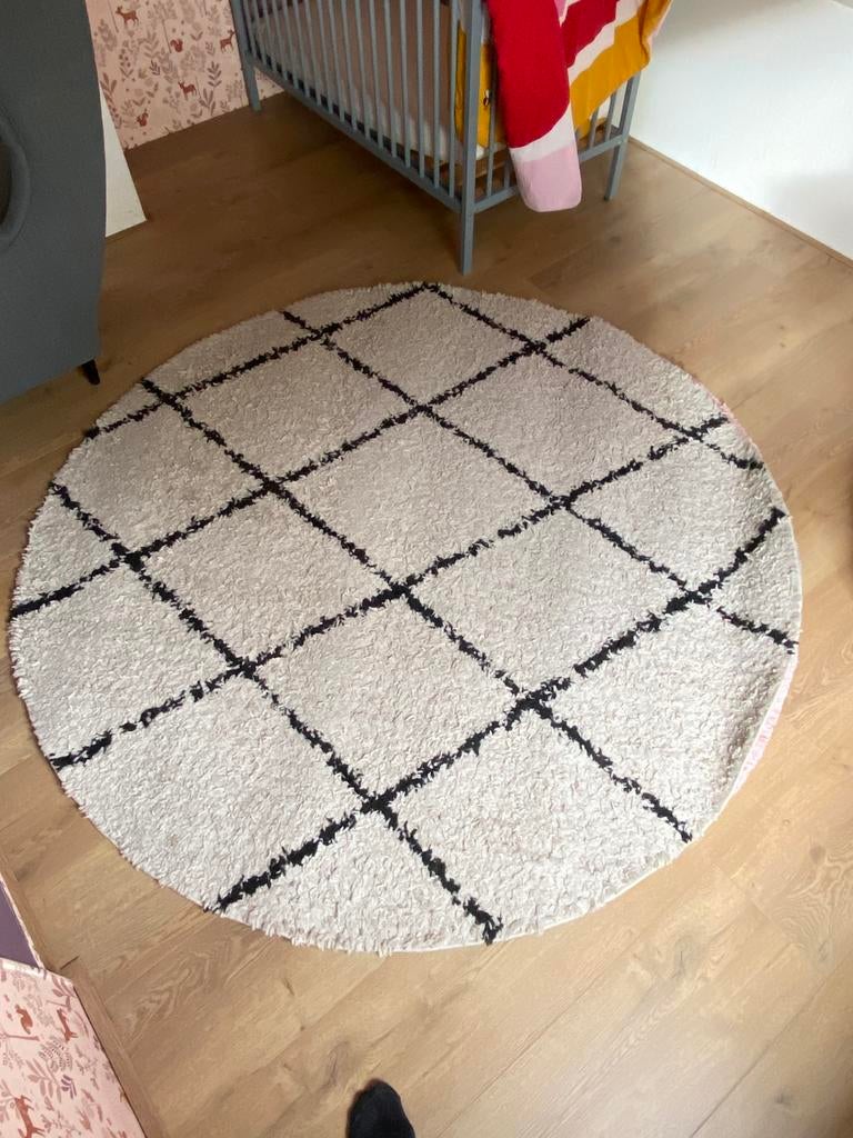 Vloerkleed rond 180cm hoogpolig, Ophalen, Zwart, Rond, Zo goed als nieuw