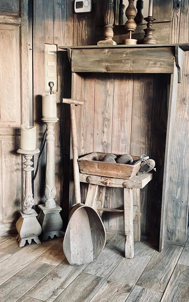 Oude meel/ graan schep, Ophalen