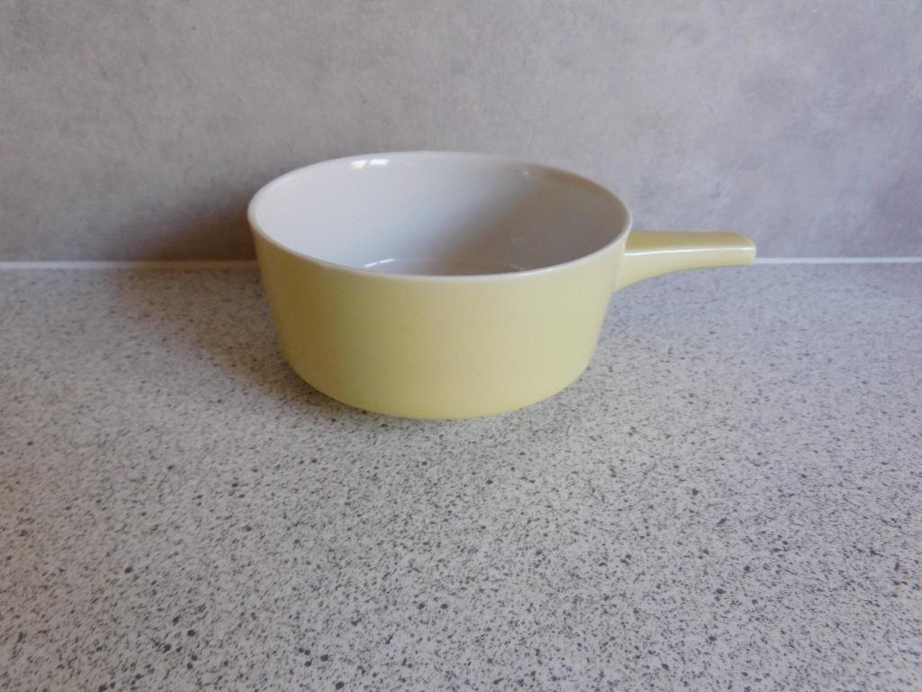 Soepkom Geel Royco Villeroy & Boch, Ophalen of Verzenden, Zo goed als nieuw, Kom(men), Overige stijlen