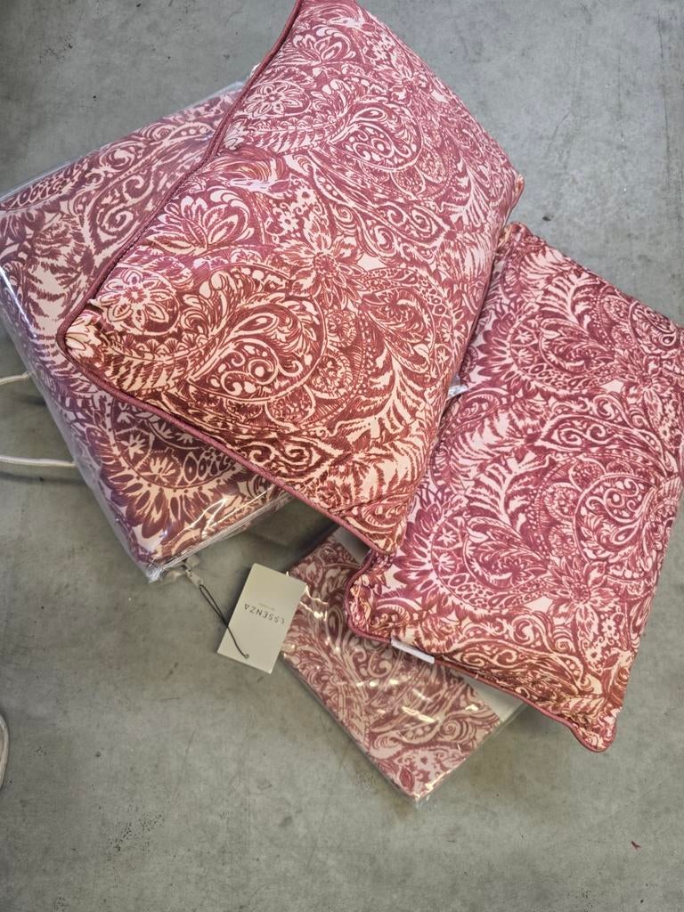Essenza Dekbedovertrek, 2 kussens en sprei, Dekbedovertrek, Ophalen of Verzenden, Roze, Nieuw