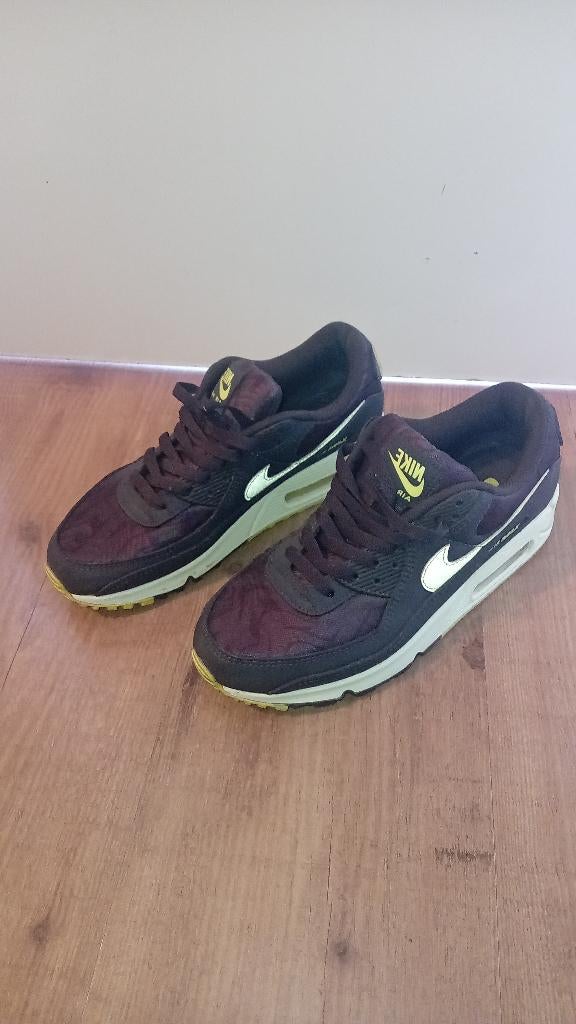 Nike Air Max 90 Dark Smoke Grey/Volt-Barely Volt, Overige kleuren, Nike, Ophalen of Verzenden, Sneakers of Gympen