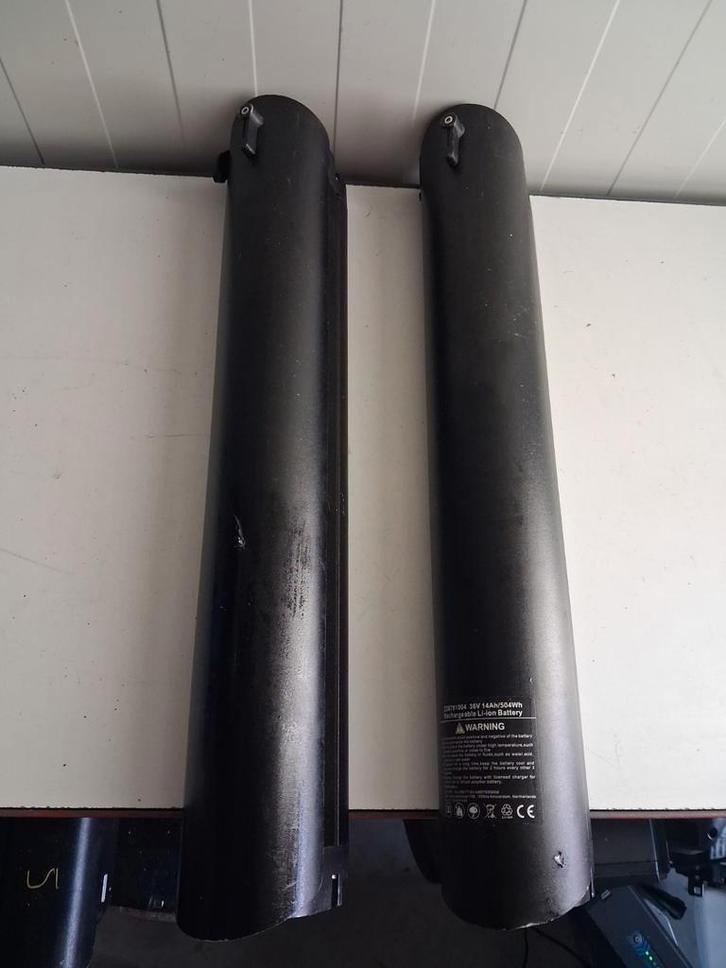 2 stuks defecte fiets accu's Bafang Samsung intube zz6781004, Fietsen en Brommers, Fietsaccessoires | Fietsaccu's, Gebruikt, Ophalen of Verzenden