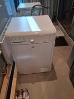 Indesit droger - Werkt goed, kleine schade, 6 tot 8 kg, Gebruikt, Ophalen of Verzenden, Voorlader
