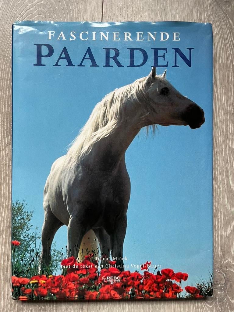 Fascinerende Paarden - Fotoboek, Boeken, Natuur, Ophalen, Zo goed als nieuw, Natuur algemeen