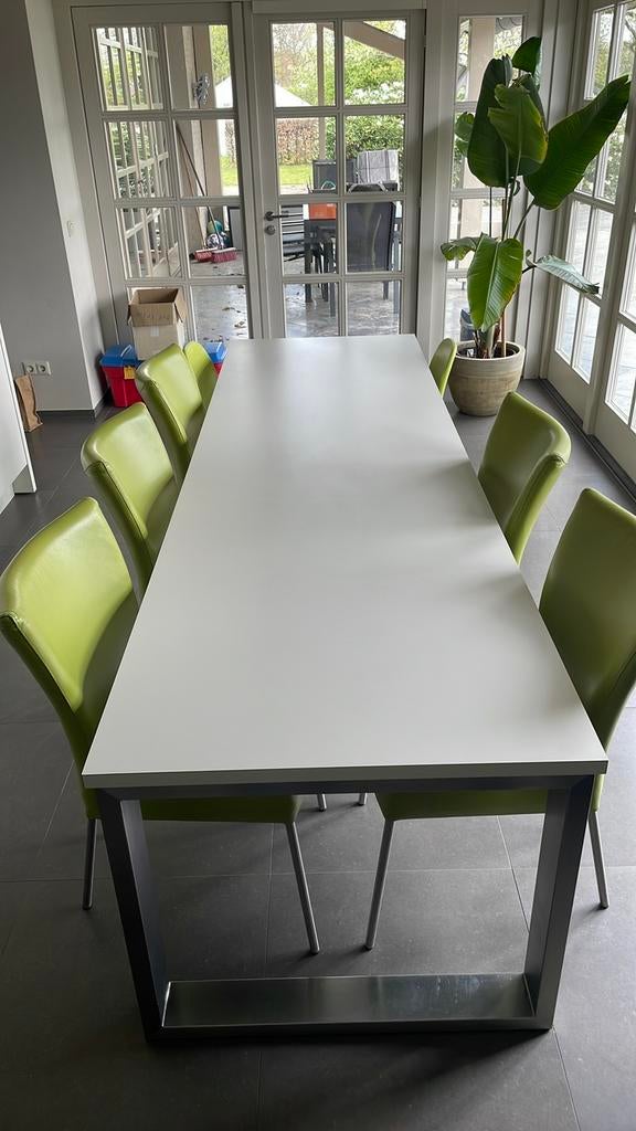 Moderne, tijdloze, elegante en toch robuuste eettafel, Huis en Inrichting, Gebruikt, Modern, tijdloos, 200 cm of meer, 50 tot 100 cm
