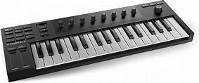 KOMPLETE KONTROL M32 MIDI KEYBOARD, Muziek en Instrumenten, Midi-apparatuur, Zo goed als nieuw, Ophalen