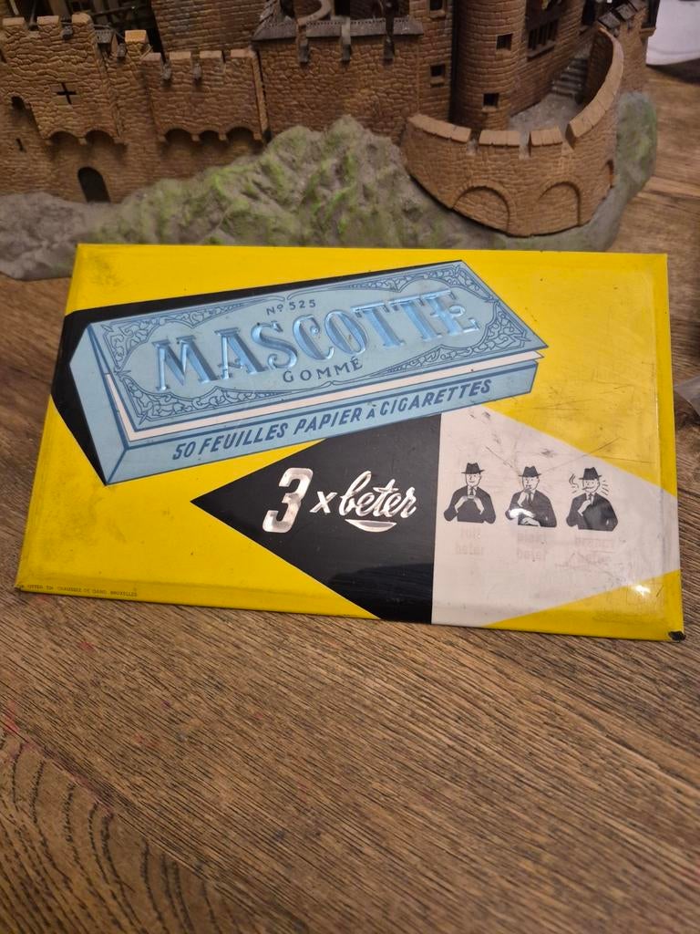 Vintage Mascotte Gomme sigarettenpapier blikje, Verzamelen, Merken en Reclamevoorwerpen, Ophalen