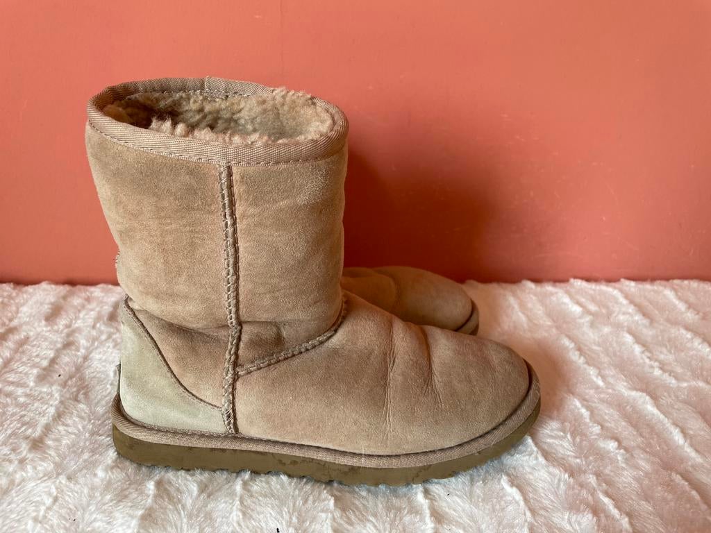 Uggs roze halfhoge laarzen maat 37, Kleding | Dames, Schoenen, Hoge laarzen, Verzenden, Zo goed als nieuw, Roze