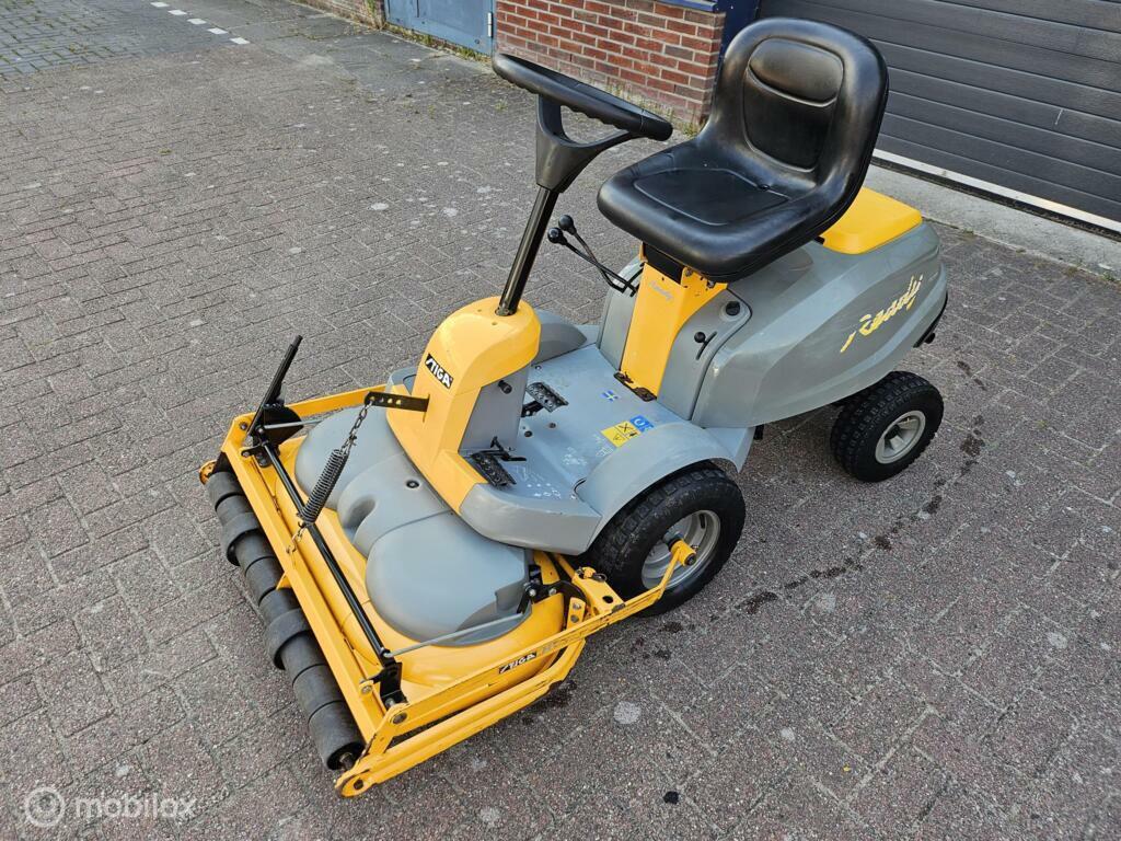 Zitmaaier  frontmaaier  stiga  ready  mulch, Ophalen, Zo goed als nieuw, Versnellingen