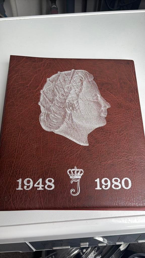 Album Juliana 1948-1980, Verzenden, Koningin Juliana